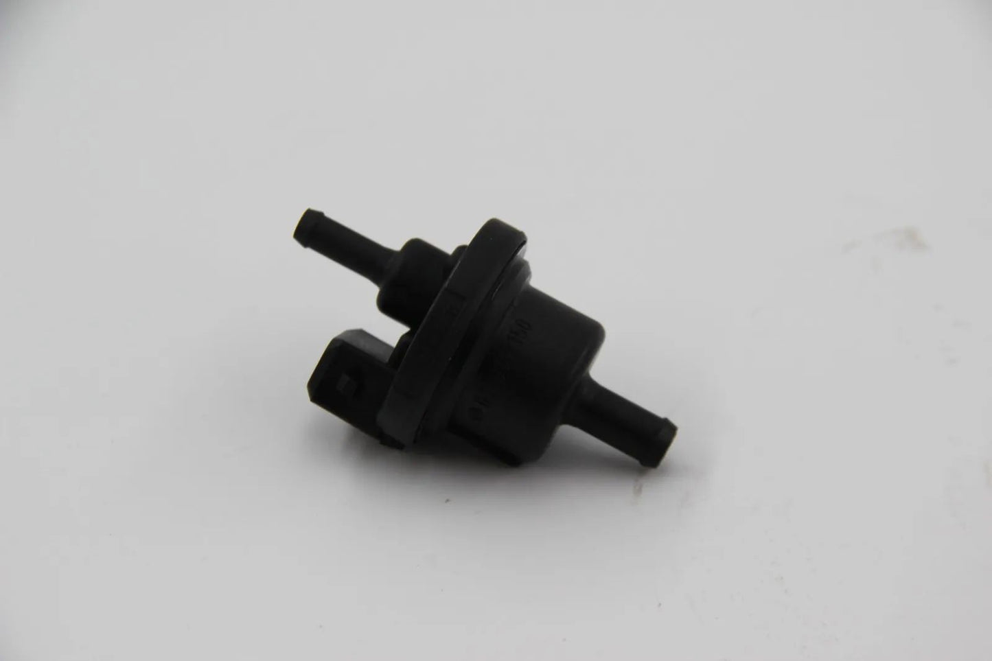 Original BMW E30 E28 E34 E24 E32 E38 Tankentlüftungsventil Bosch 13901711395