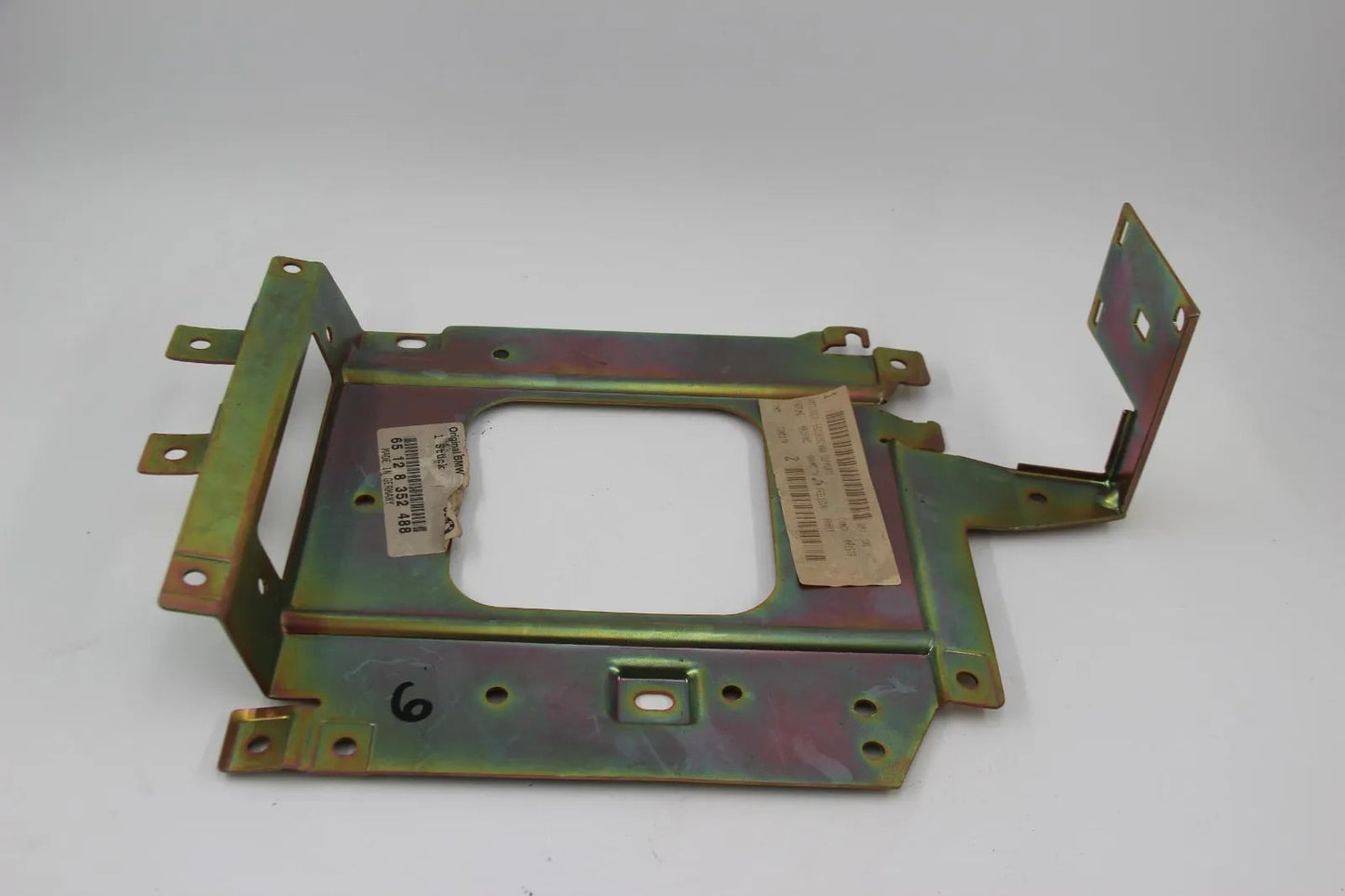 BMW E38 725tds-750iL 7er Grundträger Halter Bracket Träger Mount 65128352488