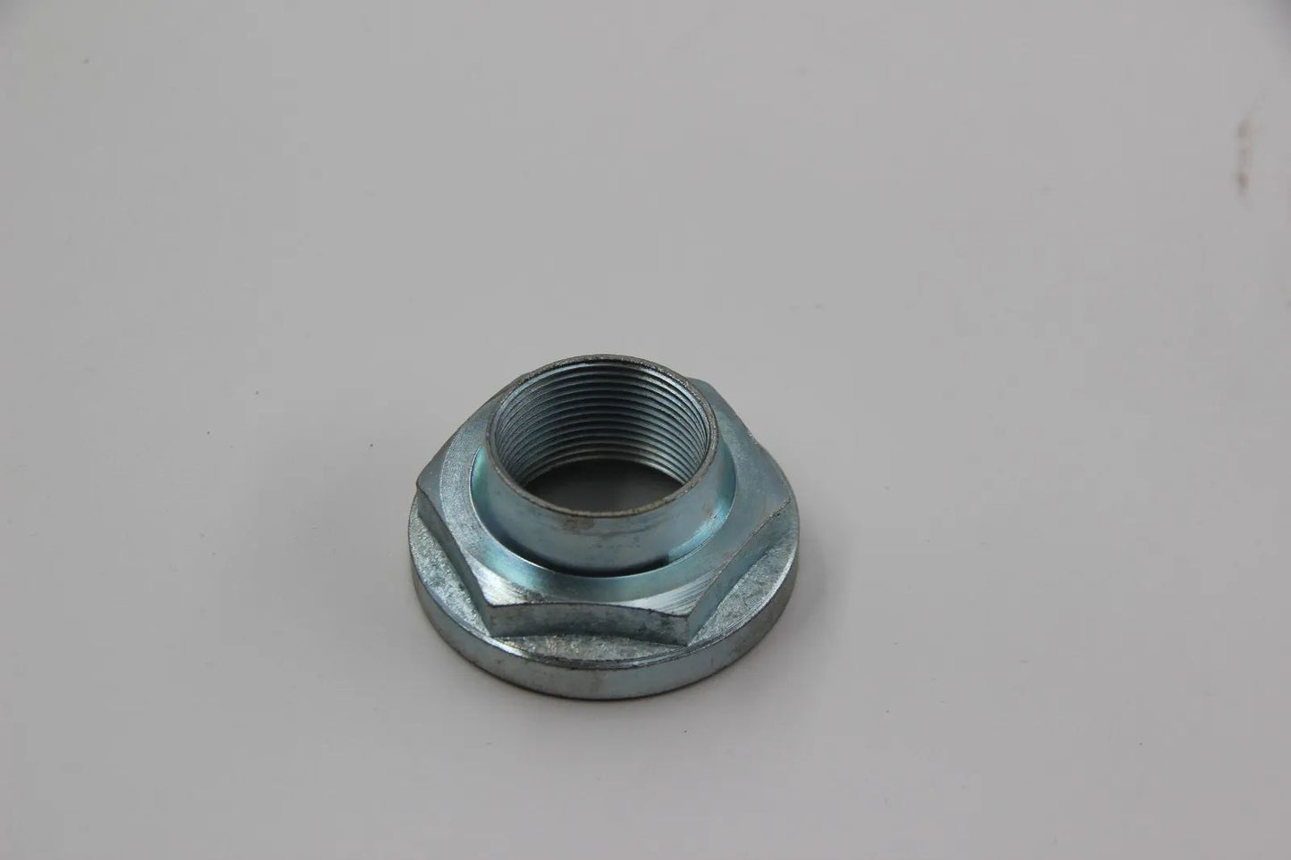 Original BMW M3 Gr.A E30 S14 E30 M3 E24 M6  Bundmutter Radlagerung 31211128336