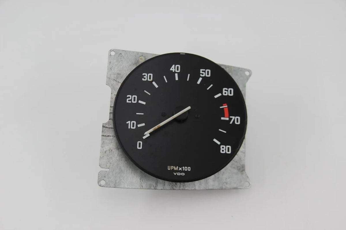 Original BMW E12  Drehzahlmesser Cockpit UPMx100 230/68/3  62131362447