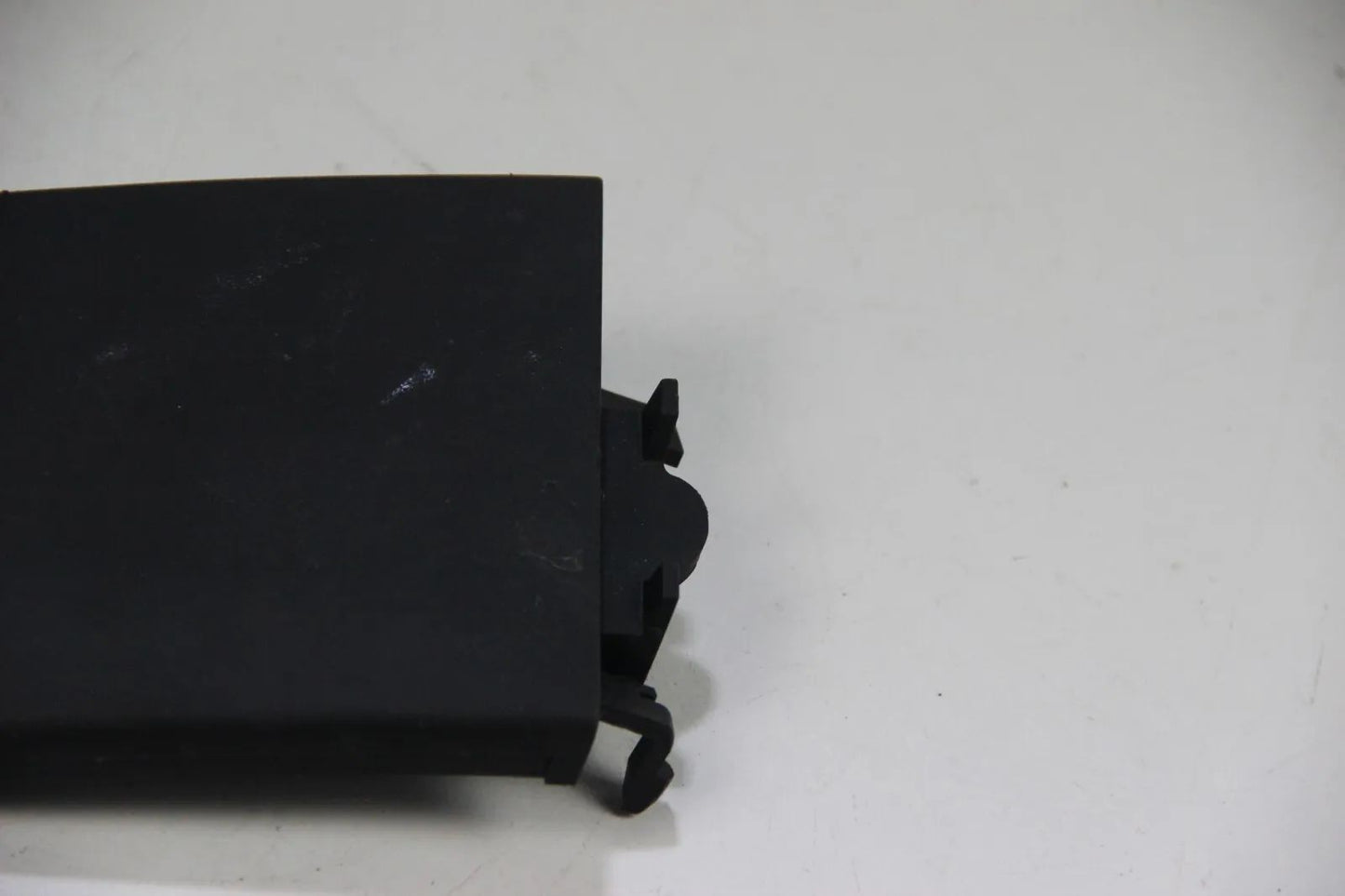 Original BMW E39 520d 520i - 540i Nebelscheinwerfer Abdeckung Rechts 51118235670