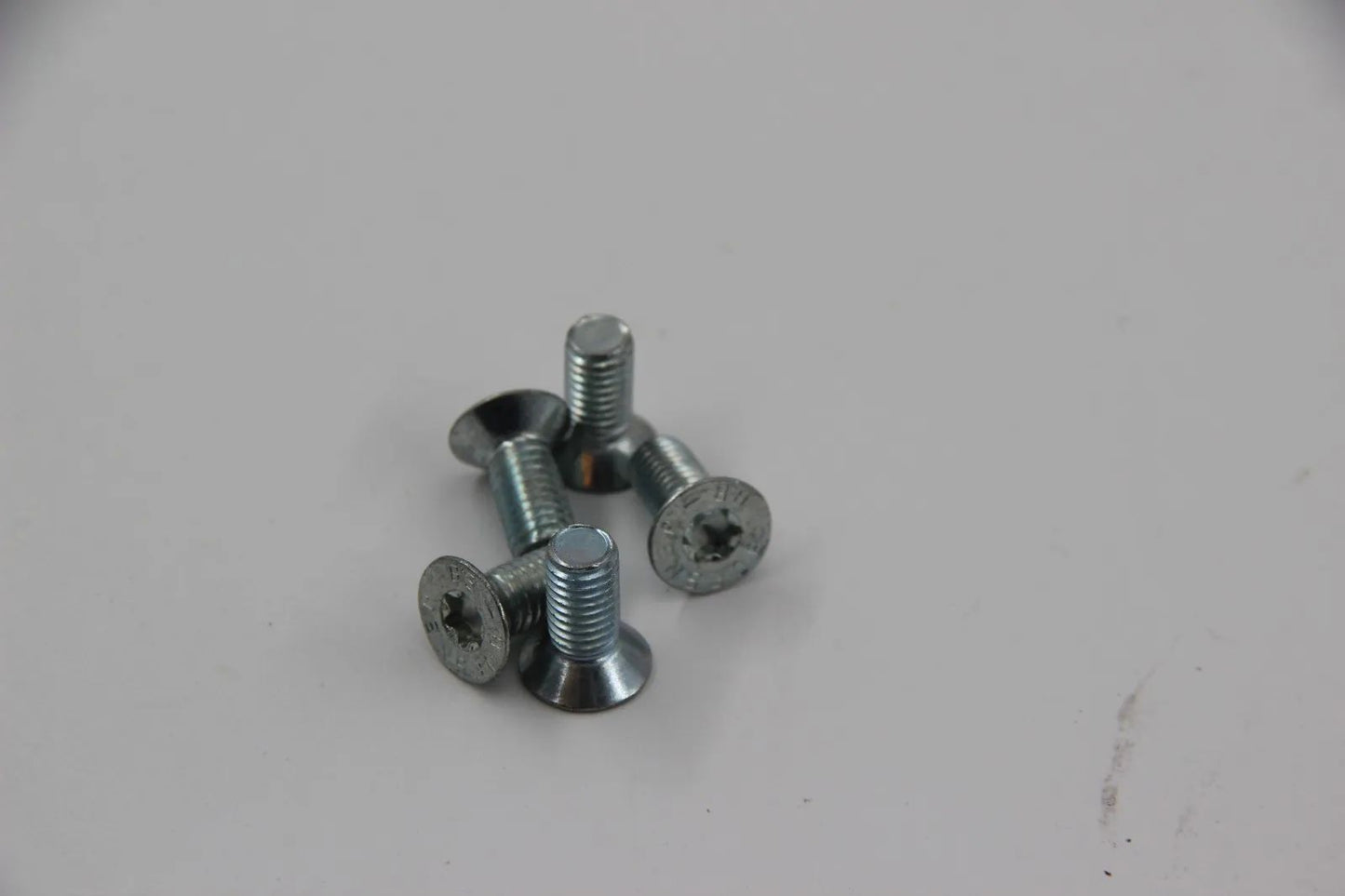 Original BMW E30 E36 E46   Torxsenkschraube M8X18 Türschloss 5Stk 51211928850