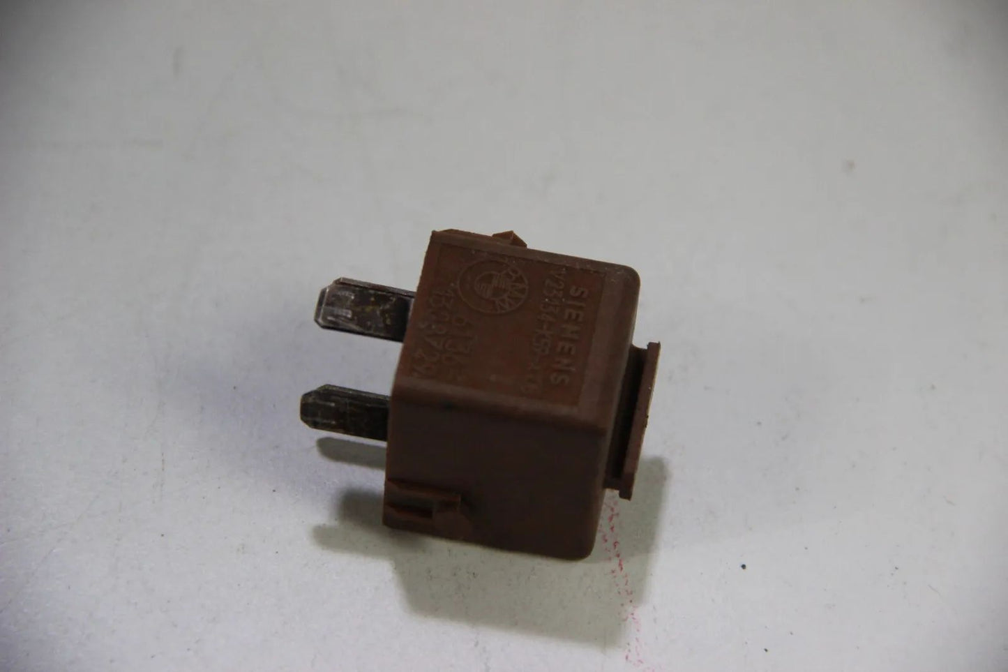 Original BMW E34 E32 Relais Relay Schliesser lehmbraun Braun Relais  61311388729