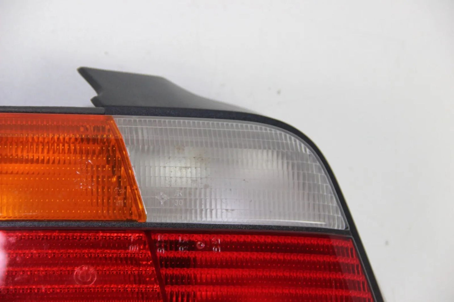 NEU Original BMW E36 Rücklicht links 63211393421  beschädigt Heckleuchte