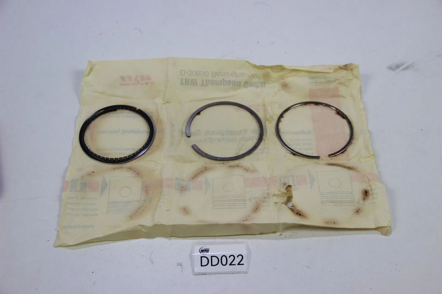 Original BMW E30 E28 325e 528e Kolbenringssatz TRW Thompson