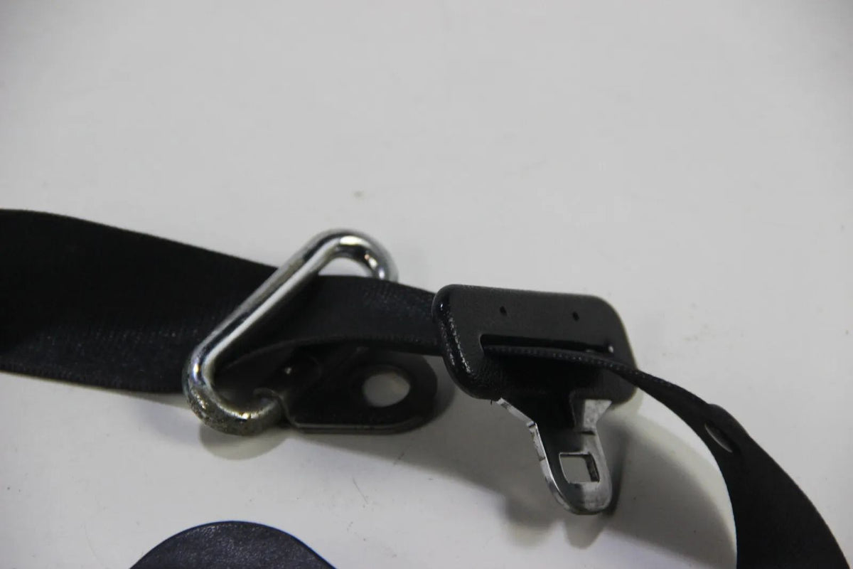 Original BMW E24 635csi Sicherheitsgurt Fahrer Seatbelt OEM links 1919117