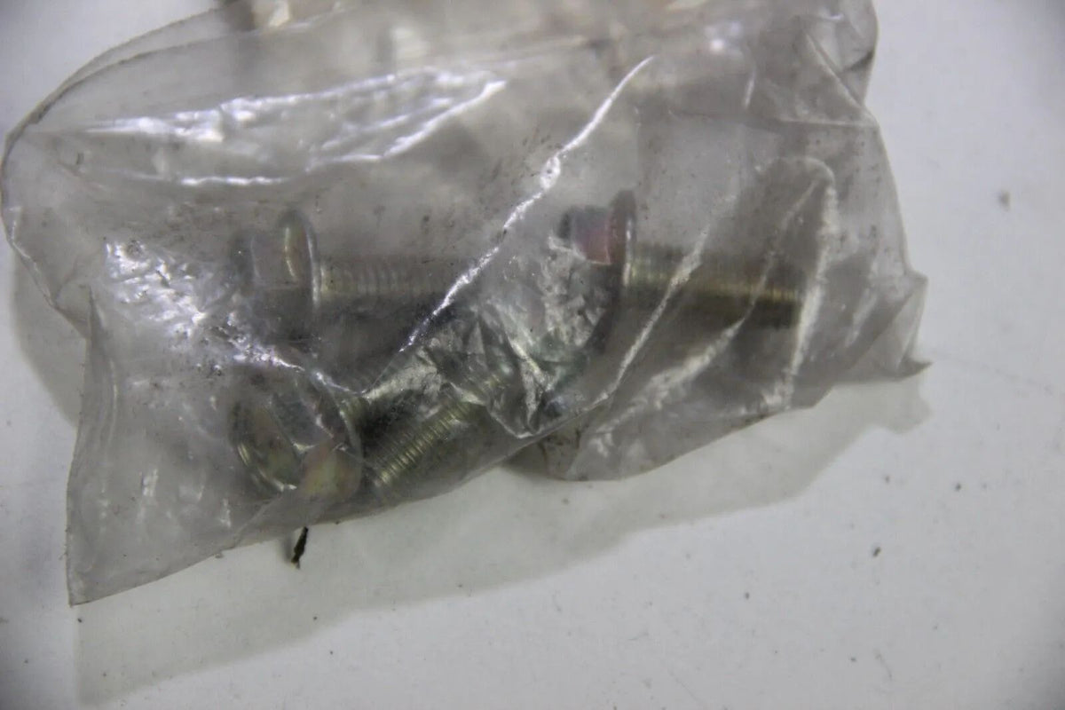NEU Original BMW E30 E36 E28 E34 E32 Sechskantschrauben M8x20 NOS 7160124892