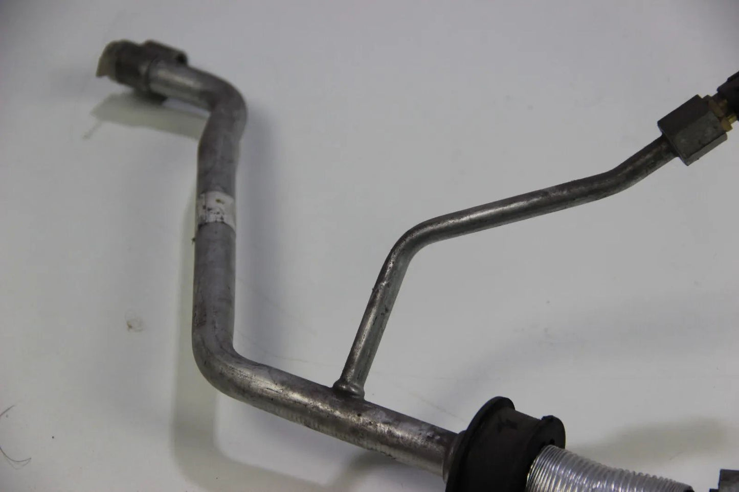 NEU Original BMW E39 Leitung Saugleitung Verdampfer Kompressor 64538371320 OEM