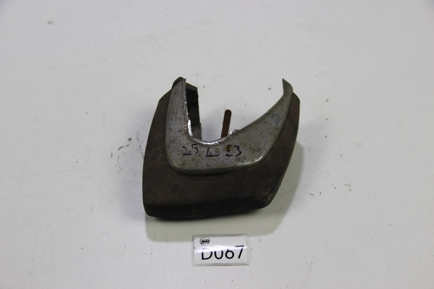 Original BMW E3 Stoßstange vorn Horn links Stoßstangenhorn 51111800083