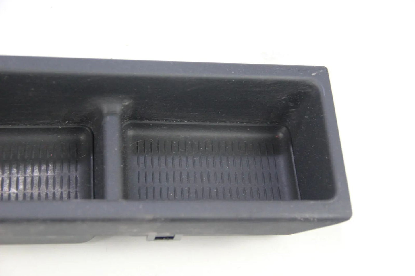 NEU Original BMW E36 Nachrüstsatz Getränkehalter Münzbox NOS 51169415186