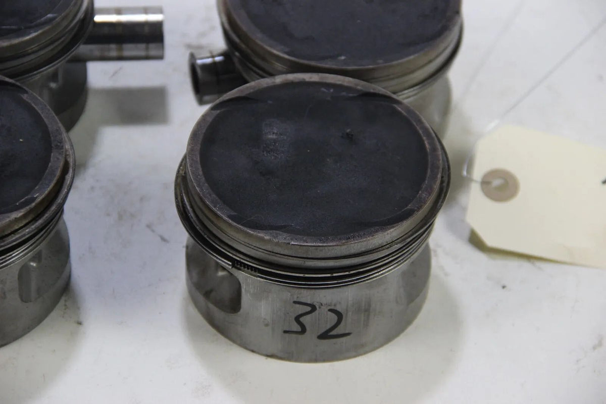 Original BMW E30 M3 S14 S14b23 2.3 4x Kolben Mahle 93v81 93,335mm  Piston