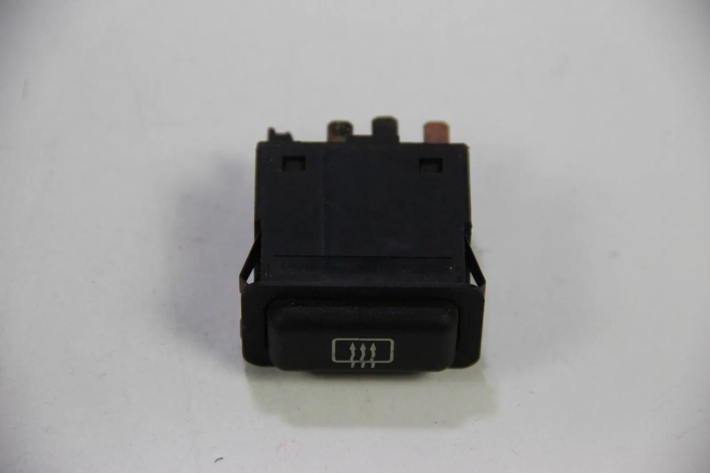 BMW E30 E24 E28 E23 Elektrischer Schalter Heizbare Heckscheibe 61311381174