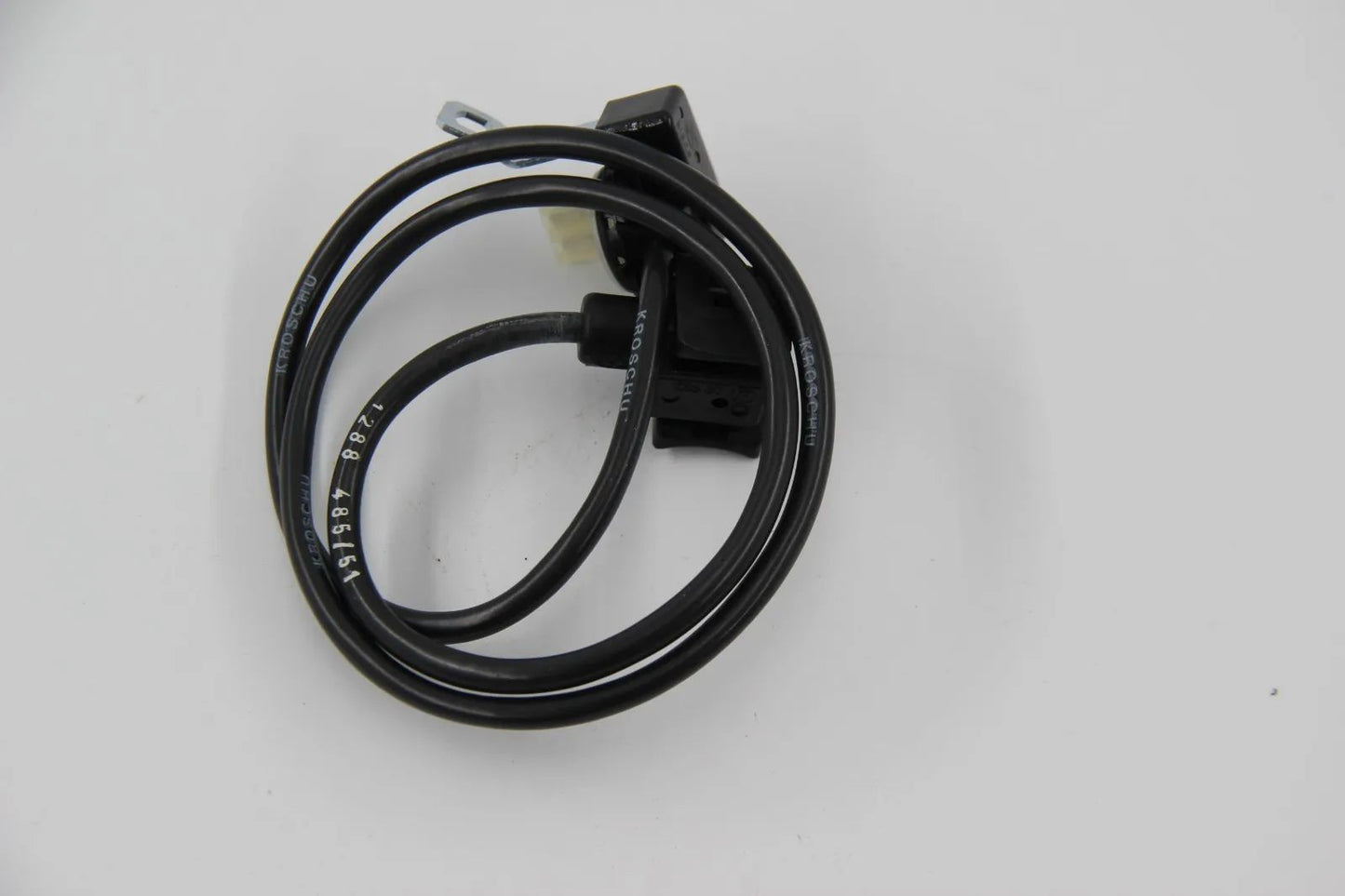 Original BMW E30 E28   Kabel Zündverteiler/TSZI-Steuergerät 700MM 12511288485
