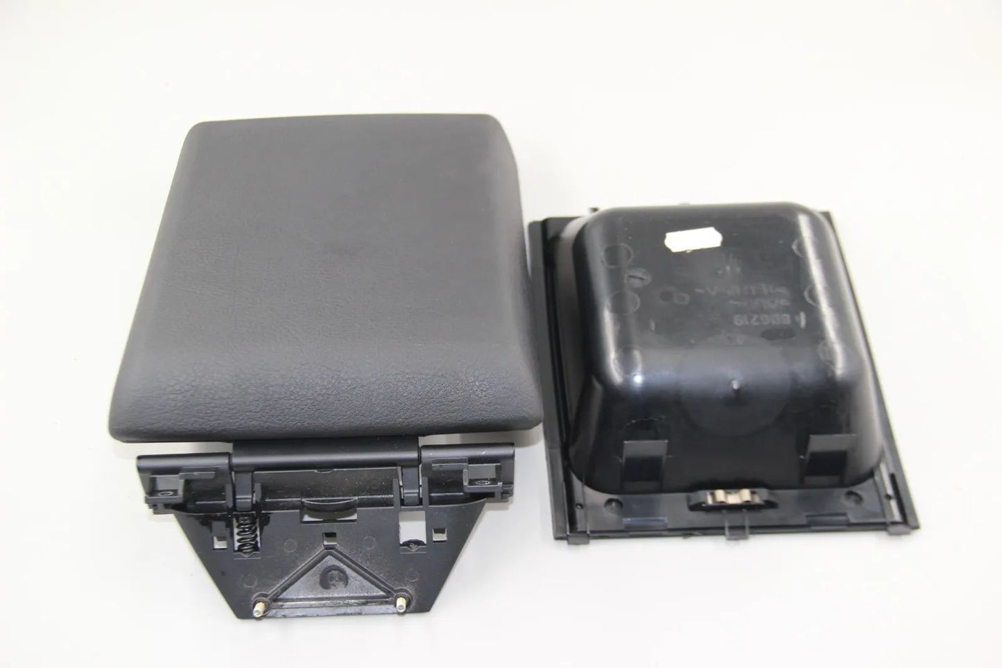 Original BMW E39 Limo/Touring  Mittelarmlehne Center schwarz  51162427367