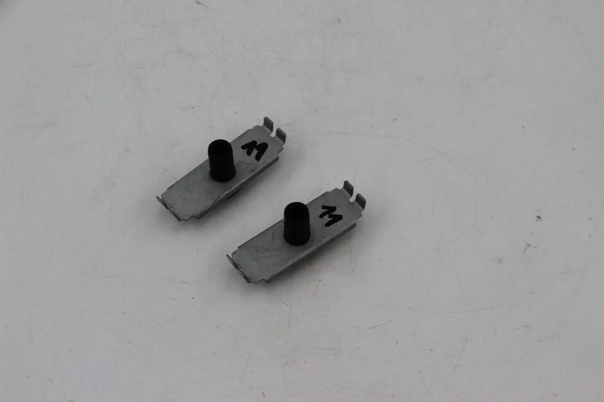 Original BMW E46 E60 E63 E52 Halteblech Aktivkohlefilter 2Stk 34306773697