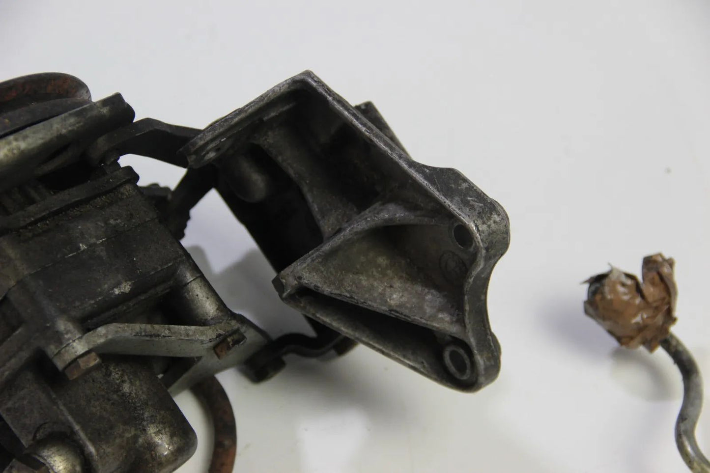 BMW Z1 2.5 M20 Servopumpe Lagerbock Leitungen Servolenkung 1134594 1264643