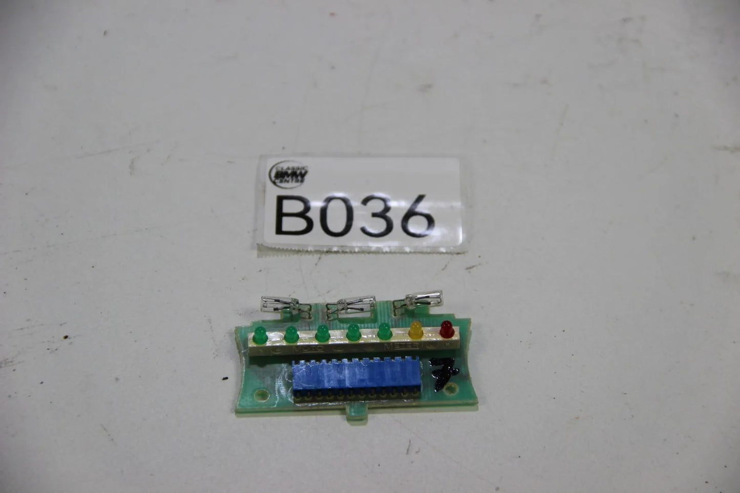 Original BMW E30 316i-325i 325e Kombiinstrument Service Intervallanzeige 1377378