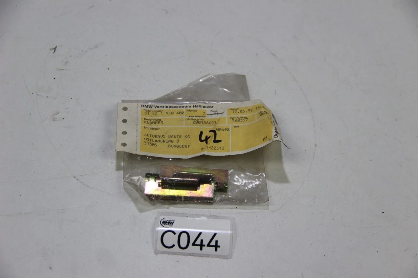 Original BMW E32 730i-750iL M30 M60 2x Klammer Clip Clips  51121950400