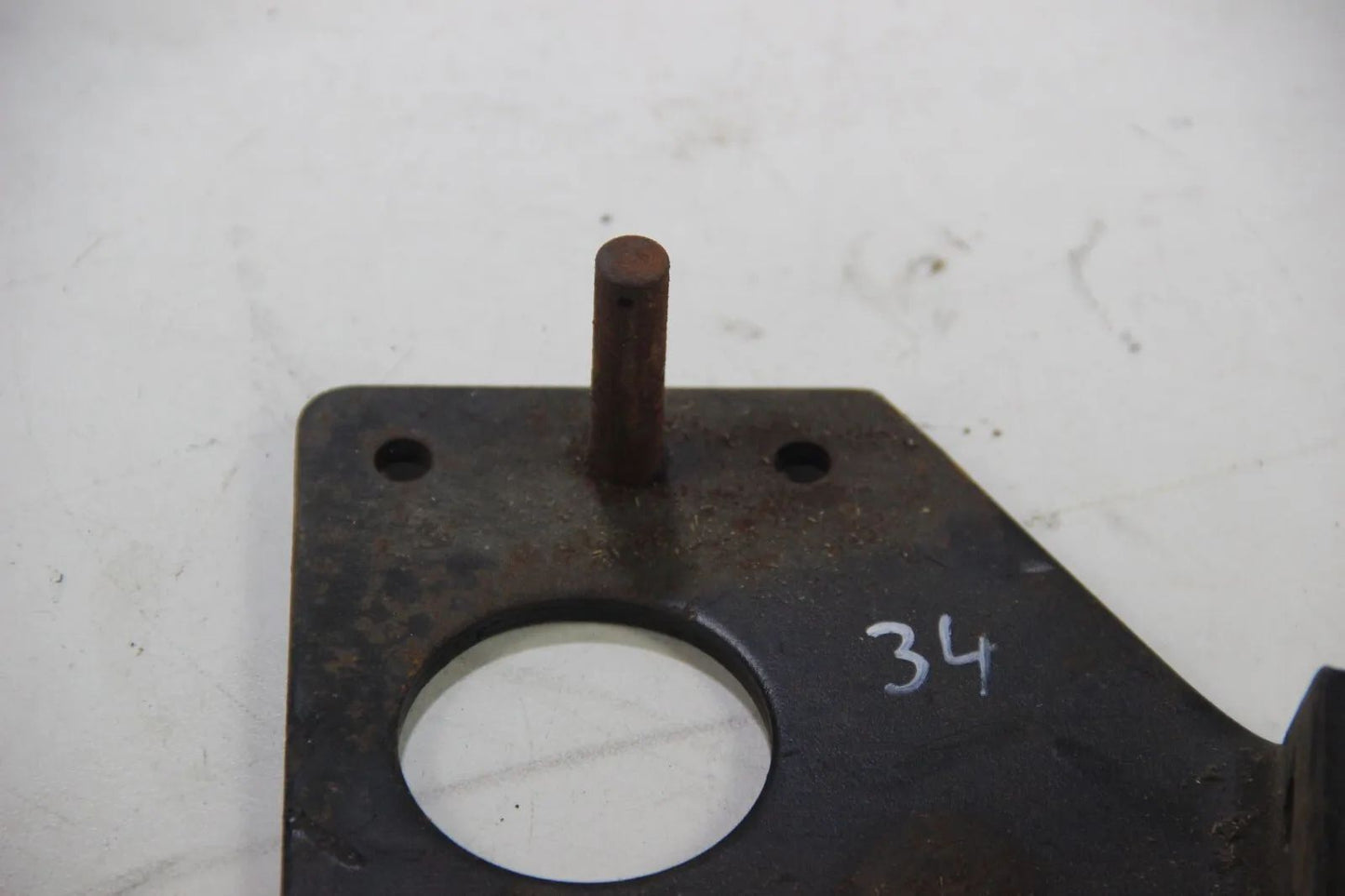 Original BMW E9 2.5-3.0 CS Csi CSL Motorhalter Haltebügel NOS 11811105693