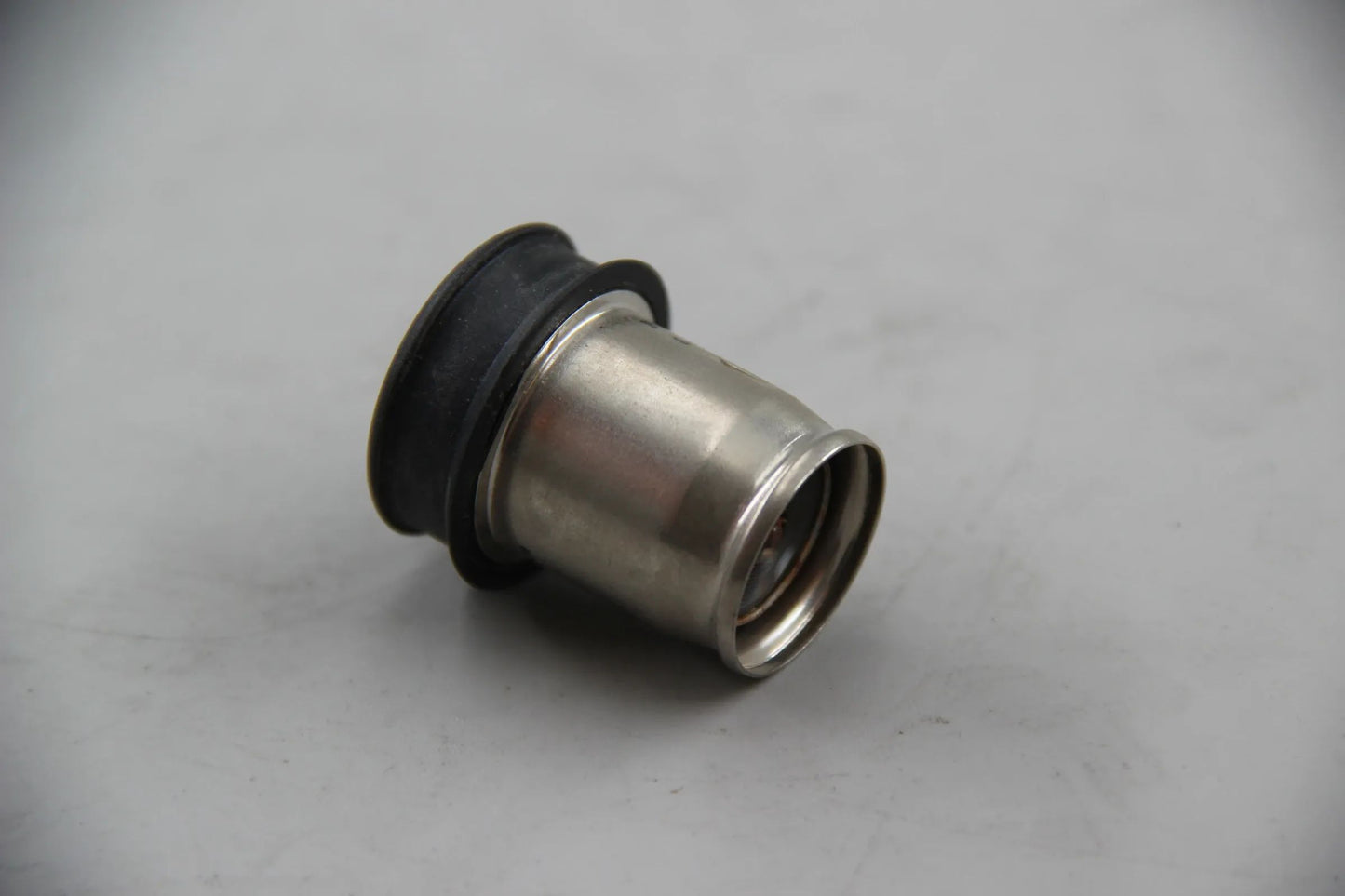 Original BMW E36 316i-328i M3 E39 E38 E31 E53 E52 Z3 Anzündereinsatz 61348372912