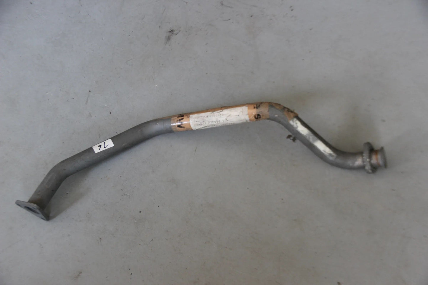 Original BMW 5er E12 520 M20 Limousine Abgasrohr ZYL.4-6 18111246461