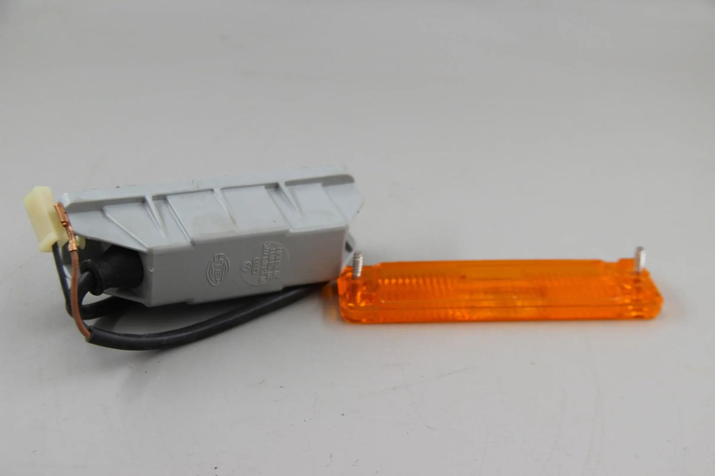 Original VW Golf 2 Blinker Vorne Hella 321953049 321953050