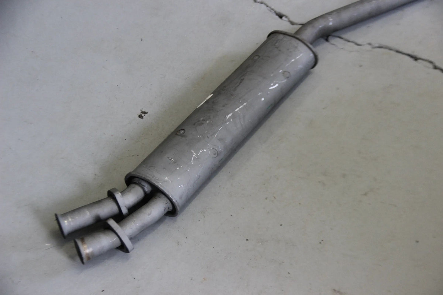 Original BMW E30 320i Vorschalldämpfer 18121176985