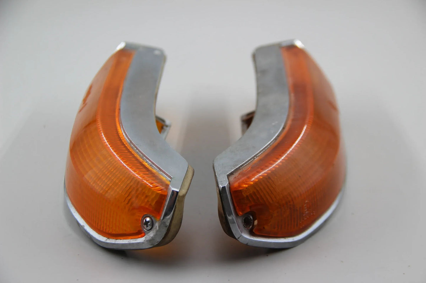 Orig BMW NK 1500 1600 1800 2000 ti Blinker rechts + links 63131350976 1350975