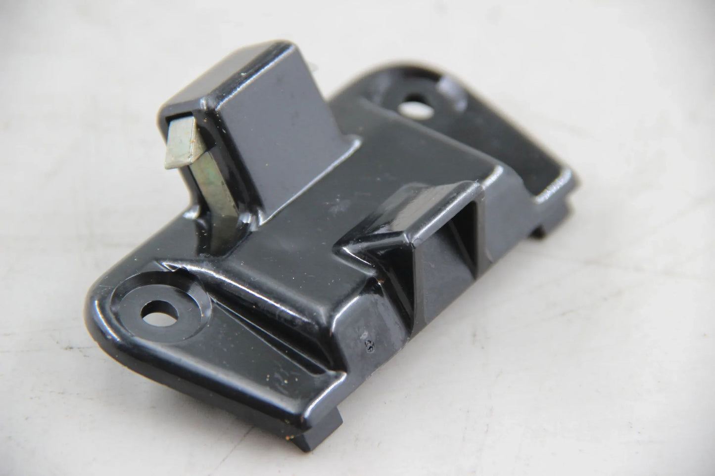 Original BMW E30 316i-325i M3 E24 M6 E23 728i Verschluss Oberteil 51161955759