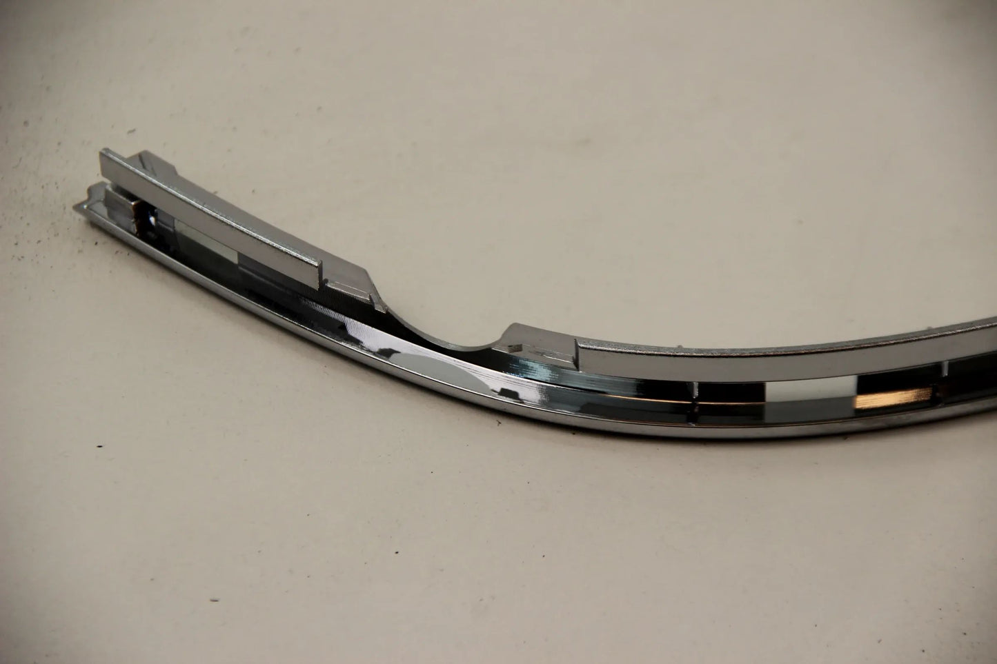 Orig. BMW E39 520d 520i 523i 525d 528i 530d 540i Blende links chrom 51128184509