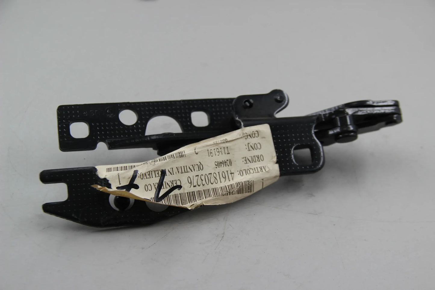 Original BMW E39 M5 E32 Scharnier Frontklappe rechts NOS NLA 41618203276