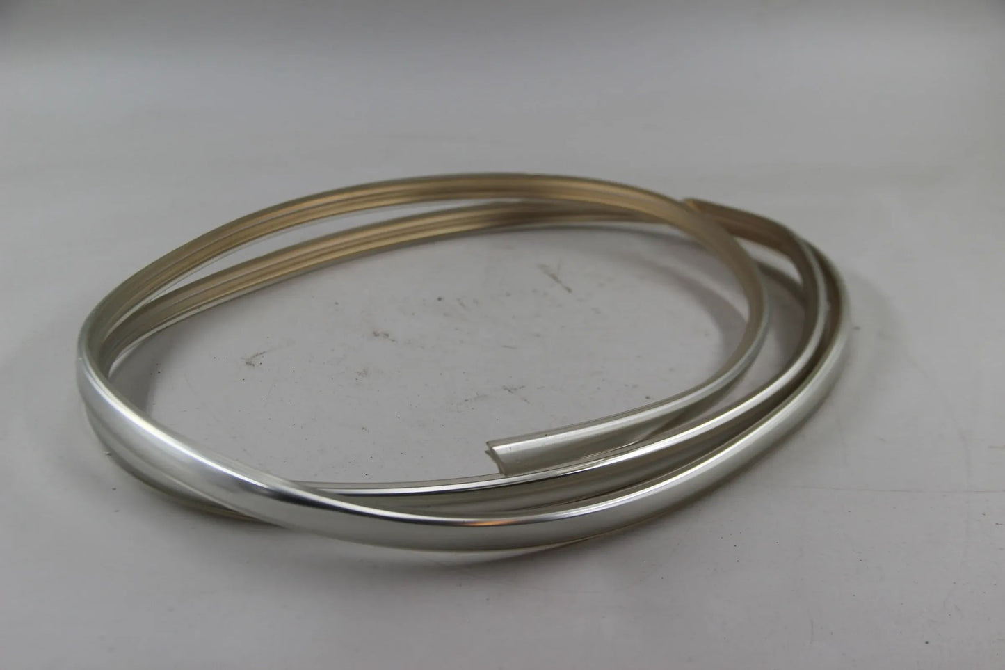 Orig. BMW E12 518i-535i E28 518i-535i M5 Limousine Zierleiste oben 51311820622