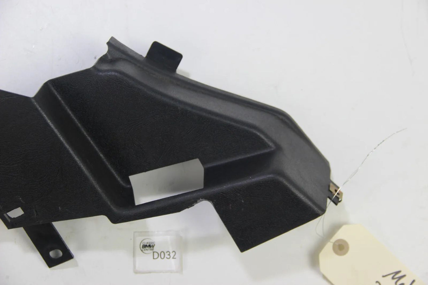 Original BMW E30 M3 Handschuhfach Abdeckung seitlich links Glovebox Trim left