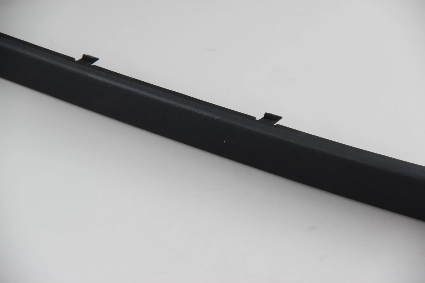 Original BMW E39 520i-540i Limousine Stossleiste hinten links 51128159377