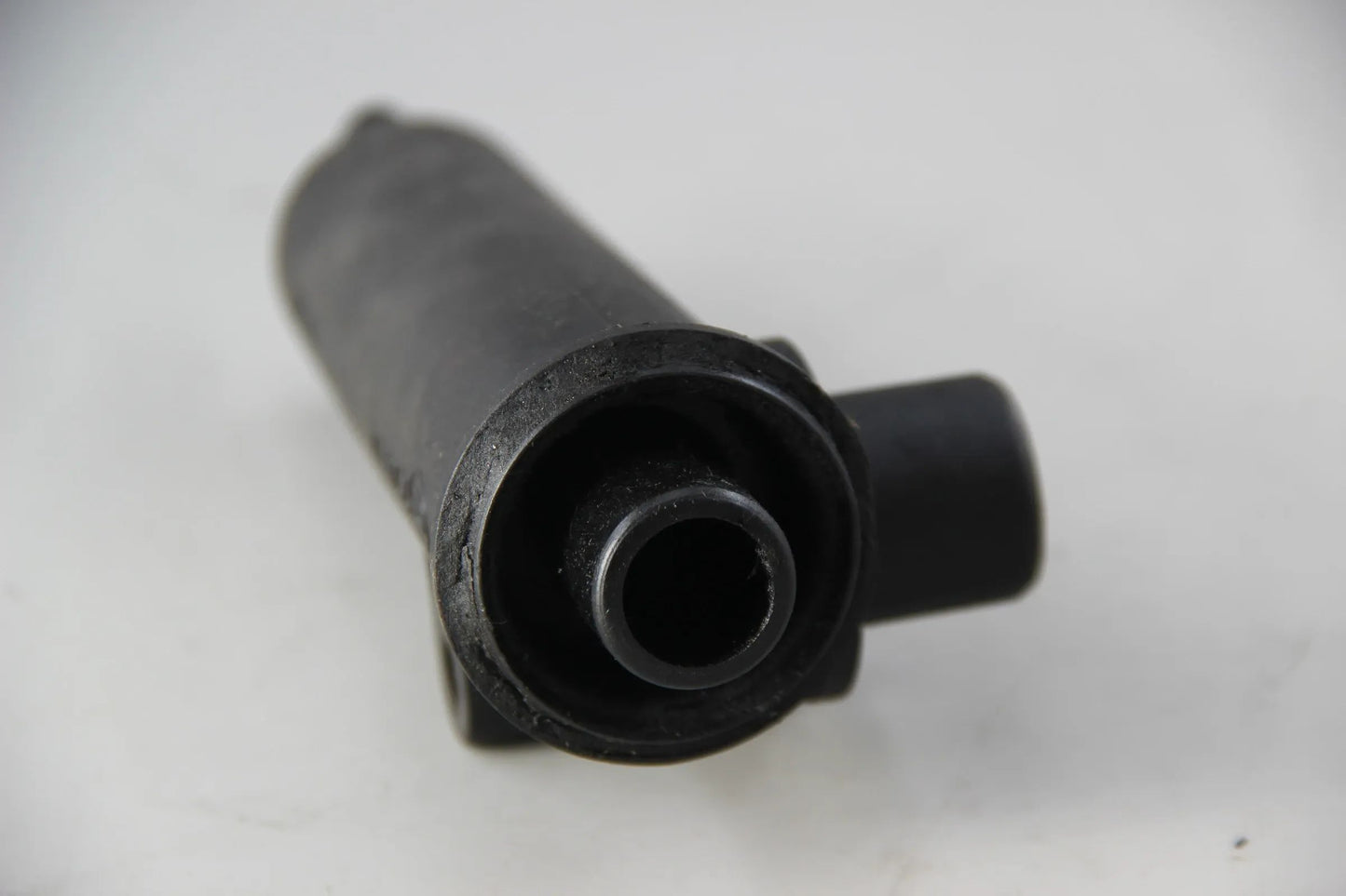 Original BMW E30 M3 320is 324d E28 524d Ölabscheider NOS beschädigt 11152241124