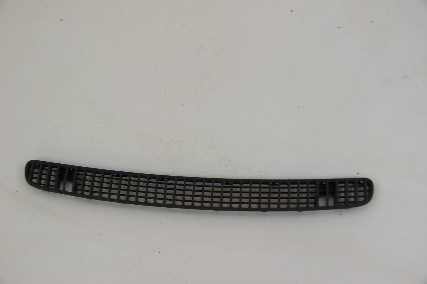 OEM BMW E46 316i-330xi Zierblende Äussere Blende Ziergitter grundiert 5113823023