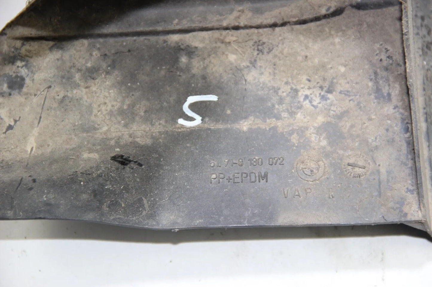 Original BMW E36 Verkleidung Heckklappe paar 5171 8130072