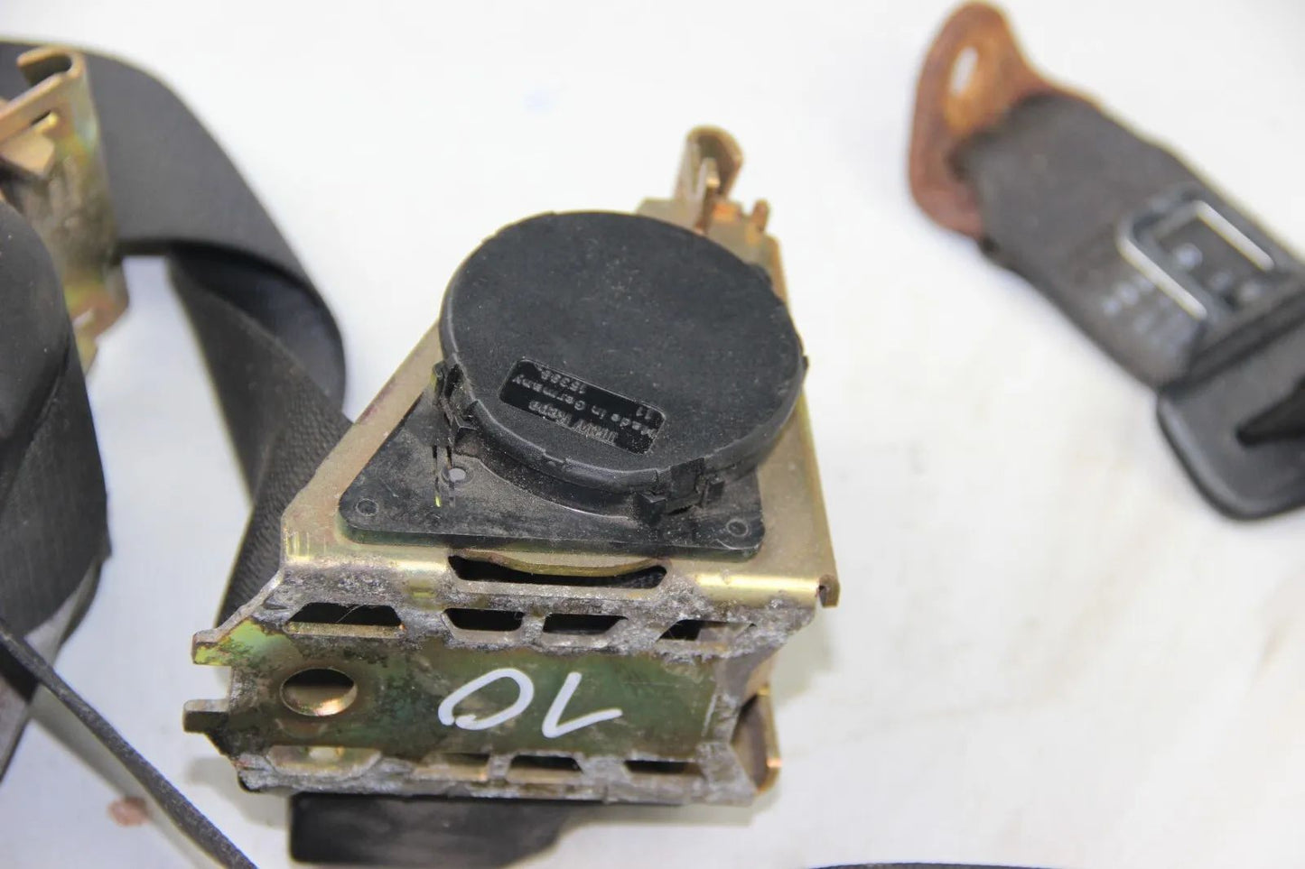 BMW E30 Sicherheitsgurte Anschnallgurte Fahrer Beifahrer Vorne Links Rechts Gurt