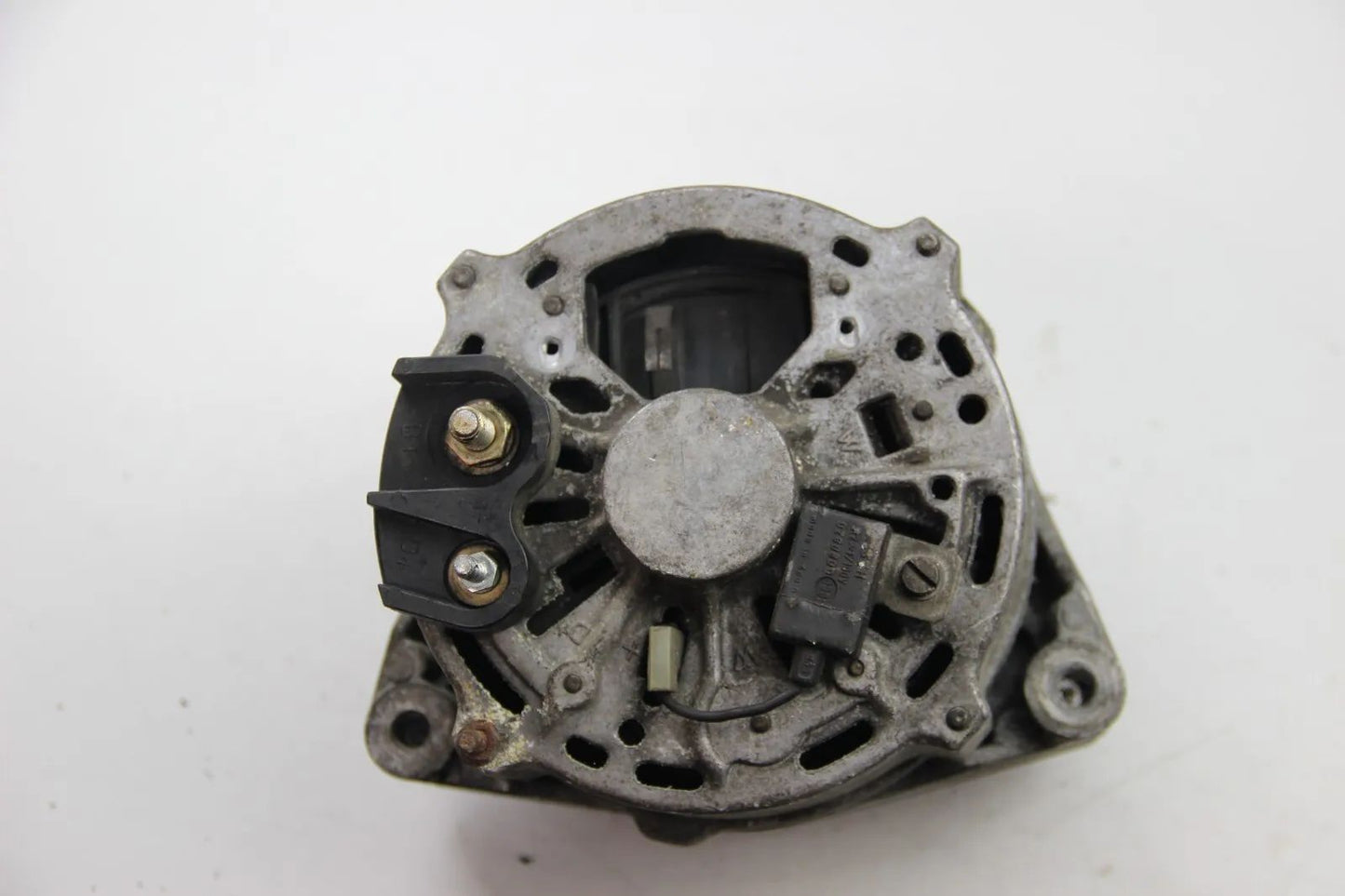 BMW Lichtmaschine Alternator E30 320i 325i M20b20 M20b25 80A Bosch 0120469757