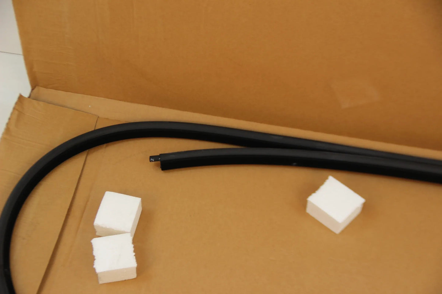 Original BMW 5er E39 520d-540iP M5 S62 Kantenschutz hinten  51728259915