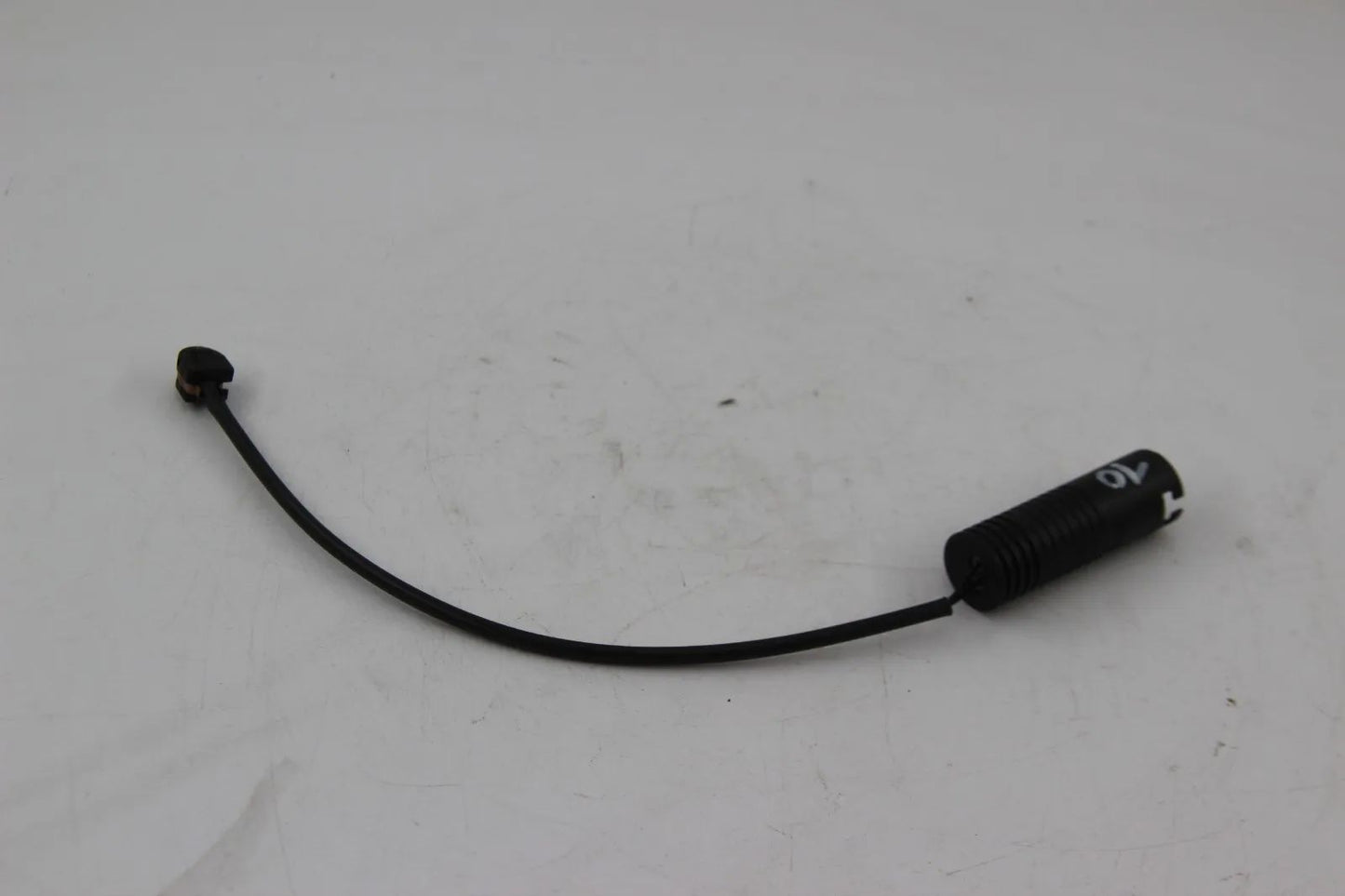 Original BMW E39  Bremsbelag Verschleißsensor Bremsbelagsensor  61131393743