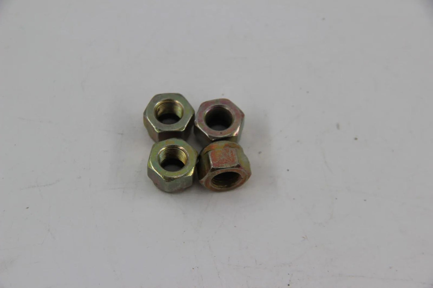 Original BMW E46 Z1 Sechskantmutter selbstsichernd 4Stk. M10X1-8-ZN 33521137360