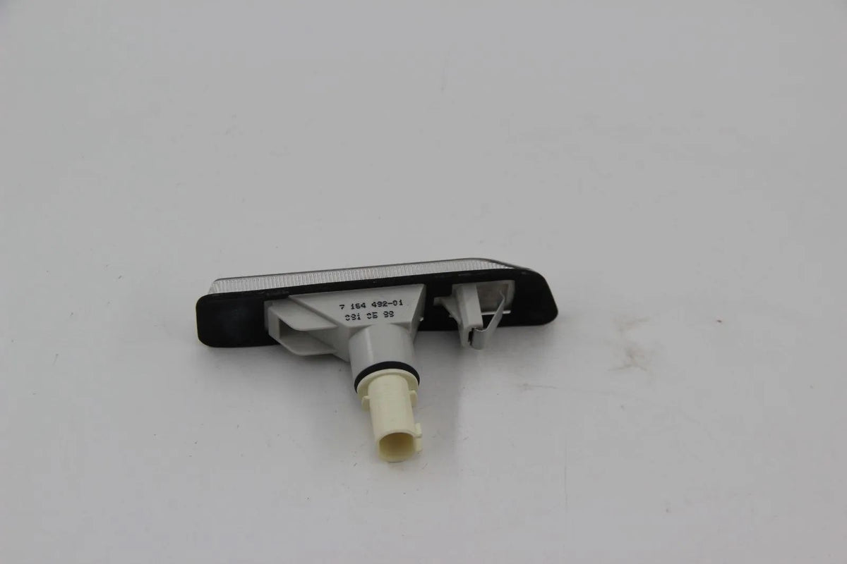 Original BMW E36 M3 3.2 E53 X5  Zusatzblinkleuchte weiss rechts 63137164492