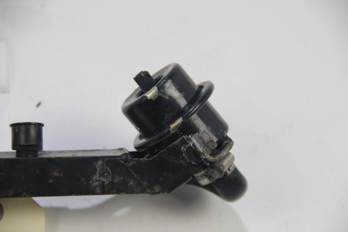 Original BMW E30 M3 S14 Einspritzleiste Fuel Rail Benzin Injektor Leiste OEM