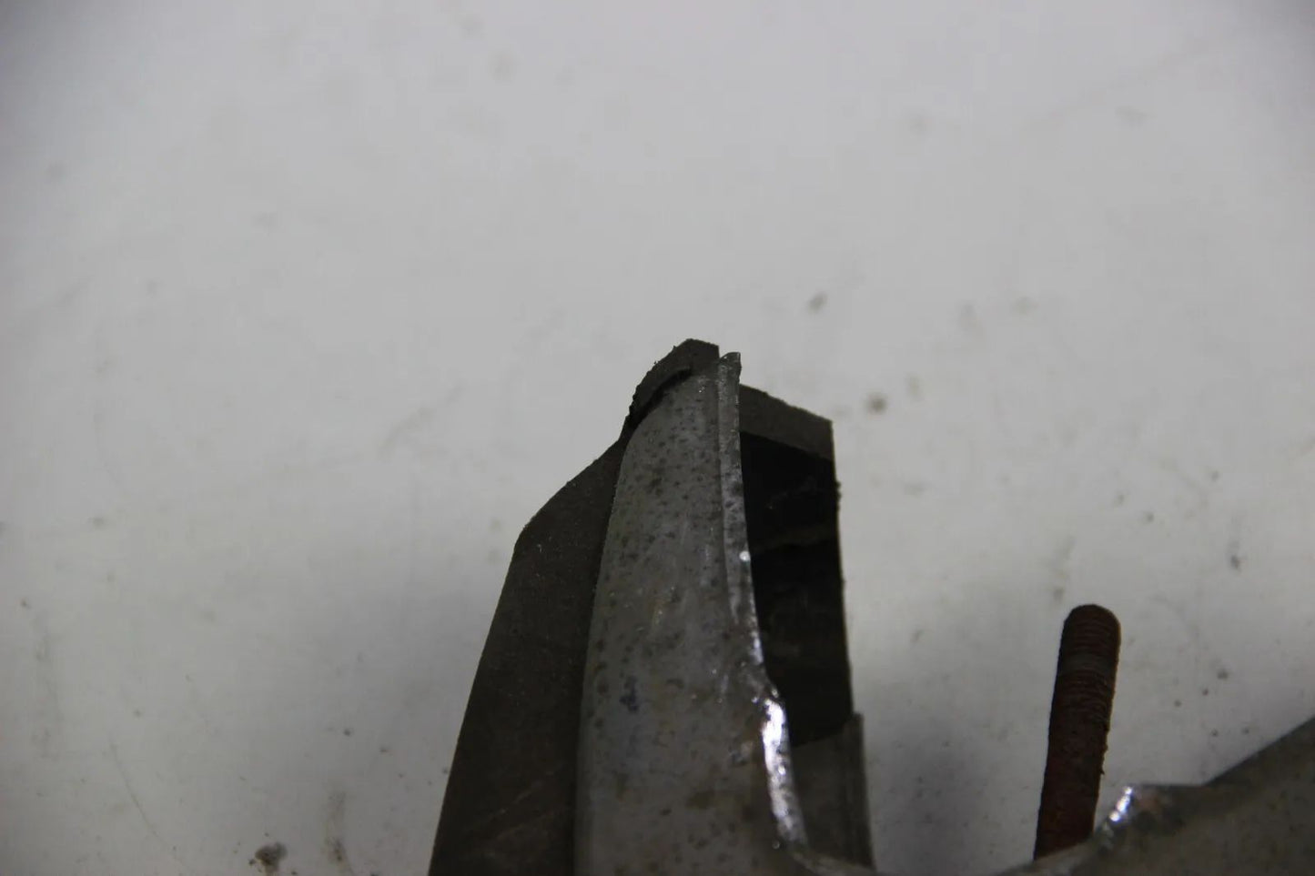 Original BMW E3 Stoßstange vorn Horn links Stoßstangenhorn 51111800083