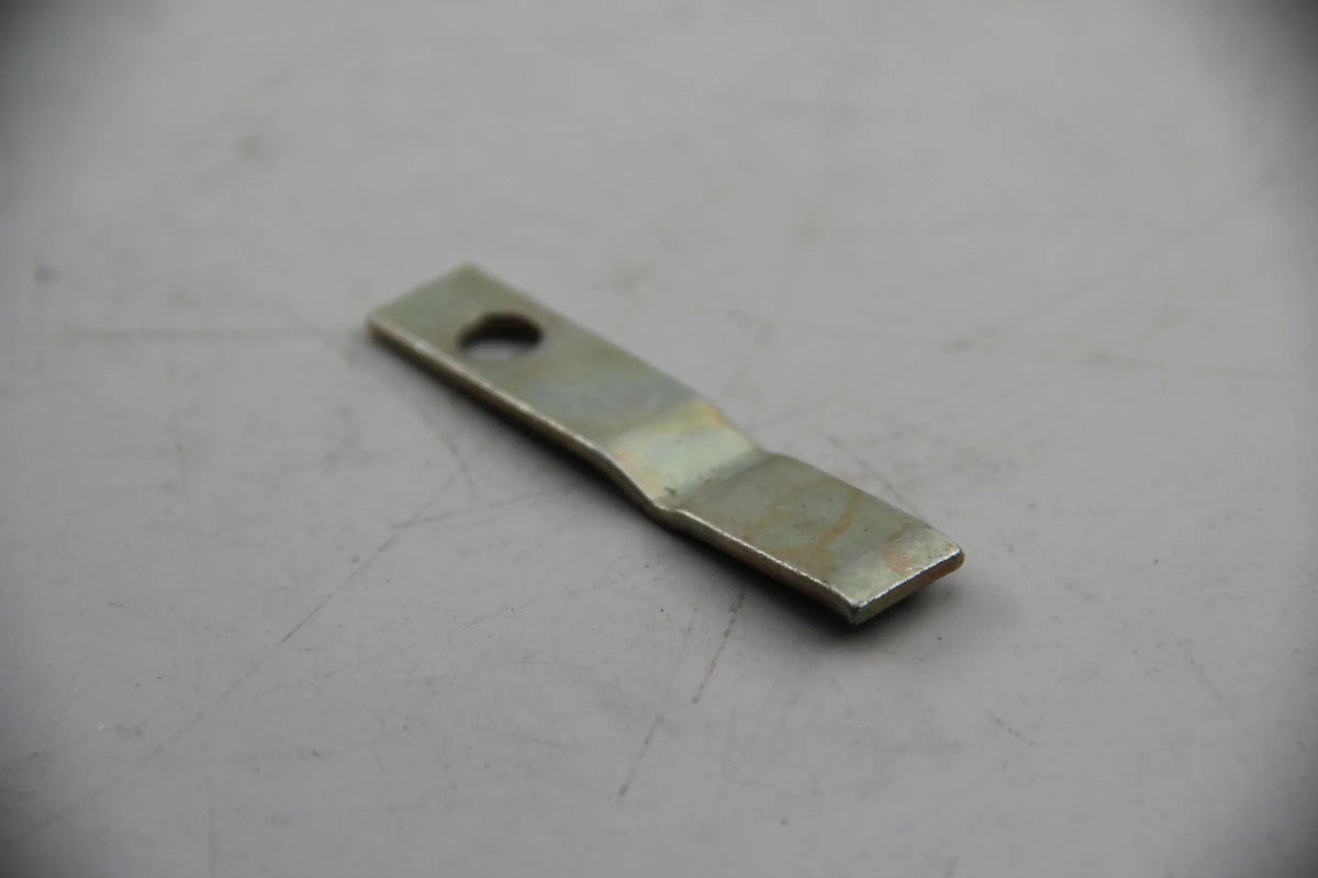 Original BMW E21 E12 E28 Halter 51321882677