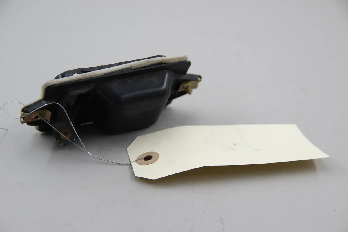 Original BMW E30 316-325i M3 E28 E24 Türöffner inne rechts 51211926306