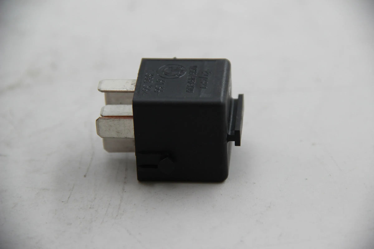 Original BMW E30 E46 E34 E32 E31 Relais Doppelschliesser schwarz 61361388364