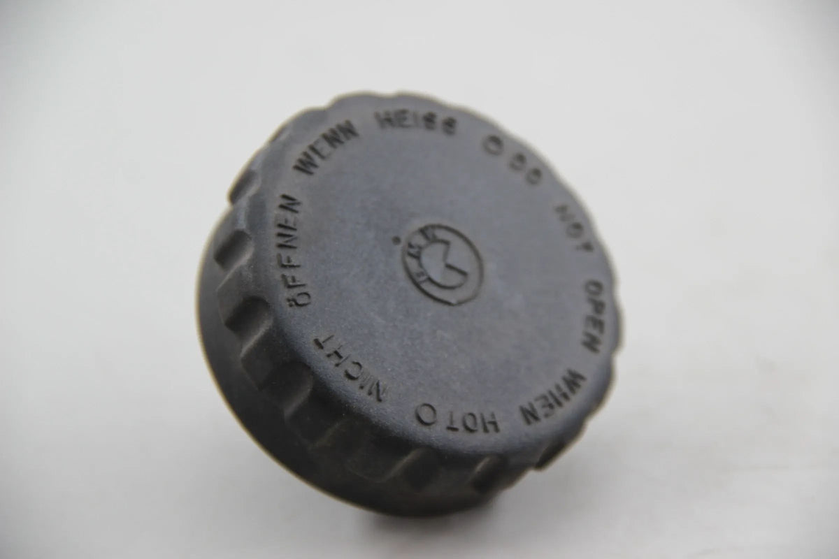 Original BMW E30 316i-325i E28 E24 E23 Z1 Kühlerverschluss 1,2BAR 17114379047