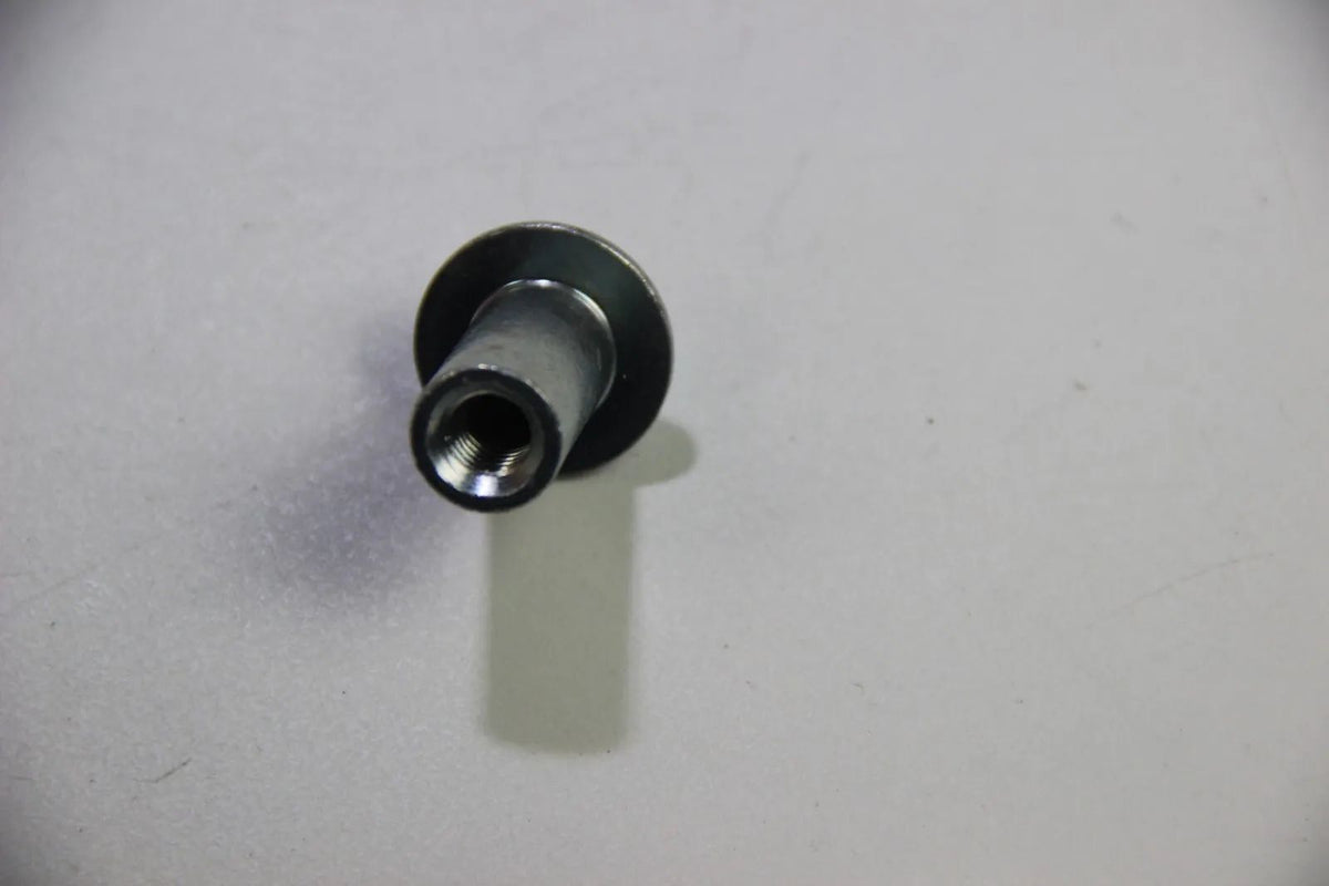 NEU BMW Original E30 E28 E34 Mutter M8 112121284244 3er 5er